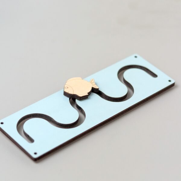 Labirynt do tablicy manipulacyjnej sensorycznej "Rybka" Niebieski