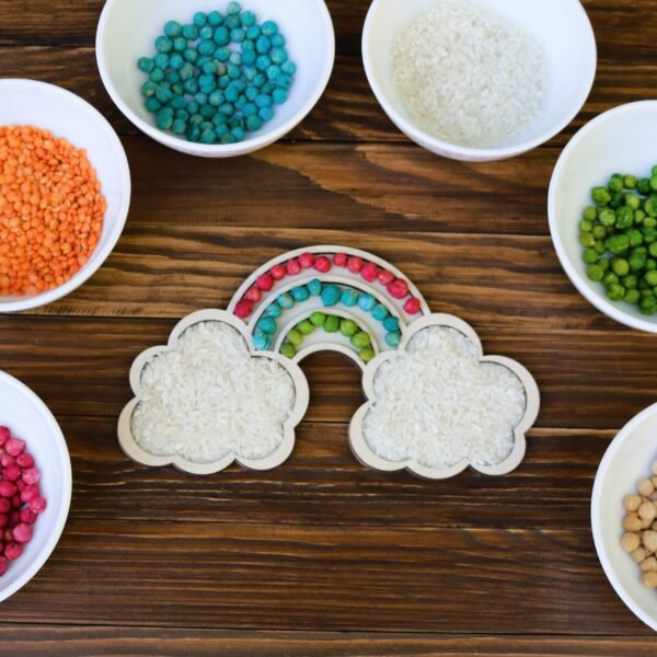 Chmurka z tęczą - Drewniana Wysypywanka Sensoryczna