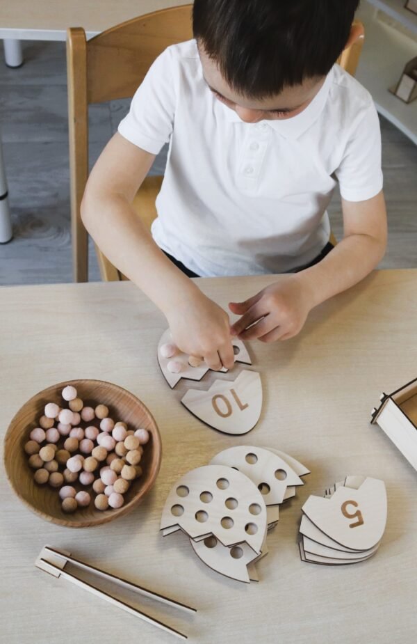 Puzzle matematyczne "Jajko" - drewniana układanka Montessori - obrazek 5