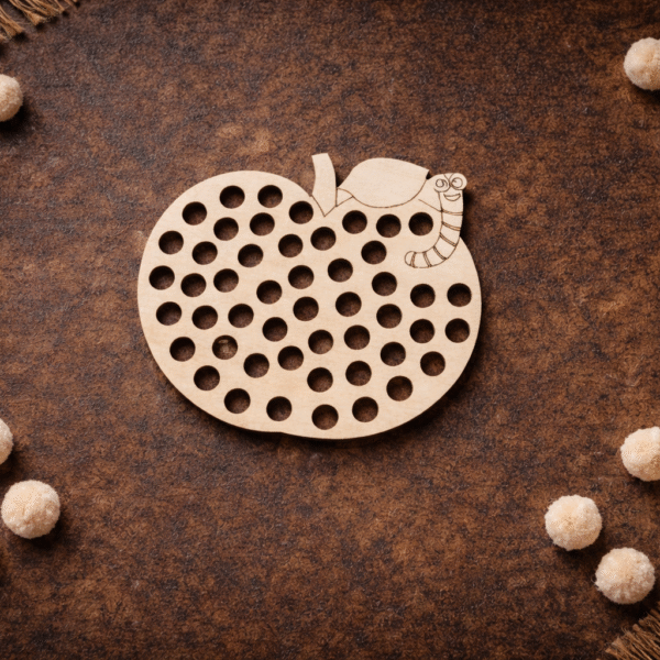 Drewniana układanka Montessori z pomponami Jabłko