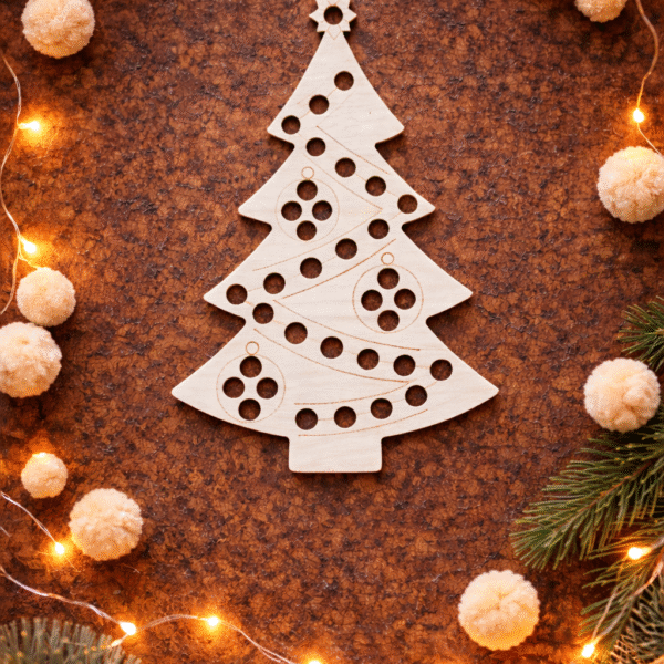 Drewniana układanka Montessori z pomponami Choinka Model 2