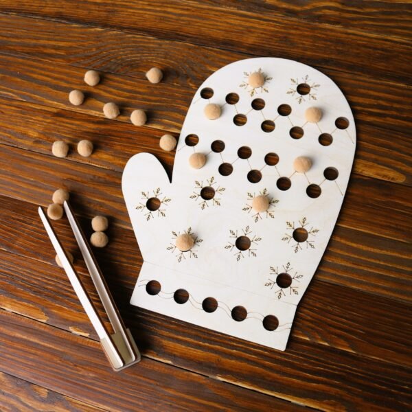 Drewniana układanka Montessori z pomponami Rękawiczka